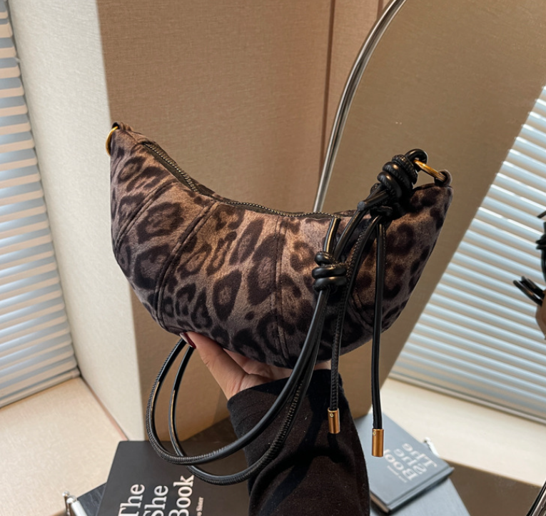 Women Shoulder Bag Fashion Retro Frosted Bag Trendy Popular Crossbody Bag Versatile Design Sense Triple Black Coffee Red Leopard Free shipping