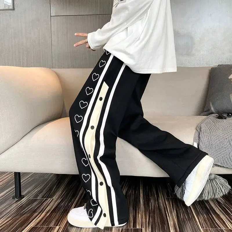 Harajuku Wide leg Sweatpants Oversize Men Streetwear Side Button Baggy Pants Casual Sport Split Basketball Women Track Trousers X2503191