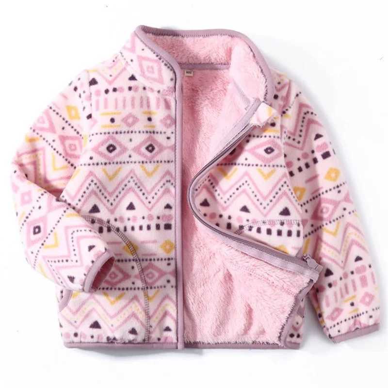 2-8T New Arrival Hearts Print Girls Winter Fleece Jackets Zipper Cute Cold Thick Baby Coats Childrens Costume OutwearXJ241214