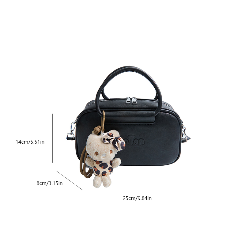 Autumn and Winter New Simple Texture Single Shoulder Pillow Multi functional Commuter Solid Color Designer Crossbody Bag Trendy Single Shoulder Bag ba