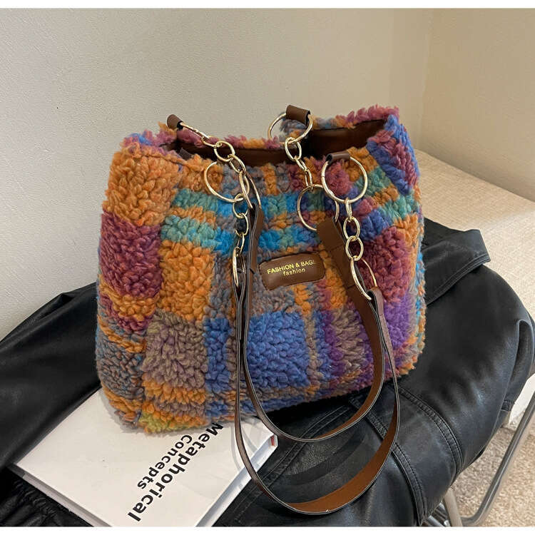 Plush Women's Autumn And Winter New Item, Lamb Wool Hand-Held Tote Fashionable Plaid Shoulder Bag, Large Capacity Armpit Bag