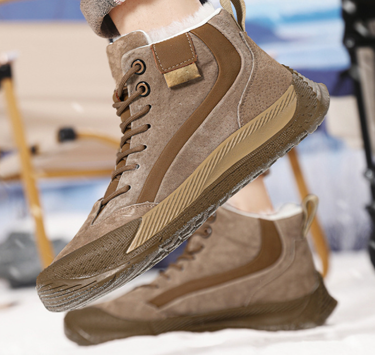 Men Sports Fashion High-top Plush Anti-slip Cotton Snow Boots Stylish Designer Training Shoes Triple hot Black Khaki Free shipping