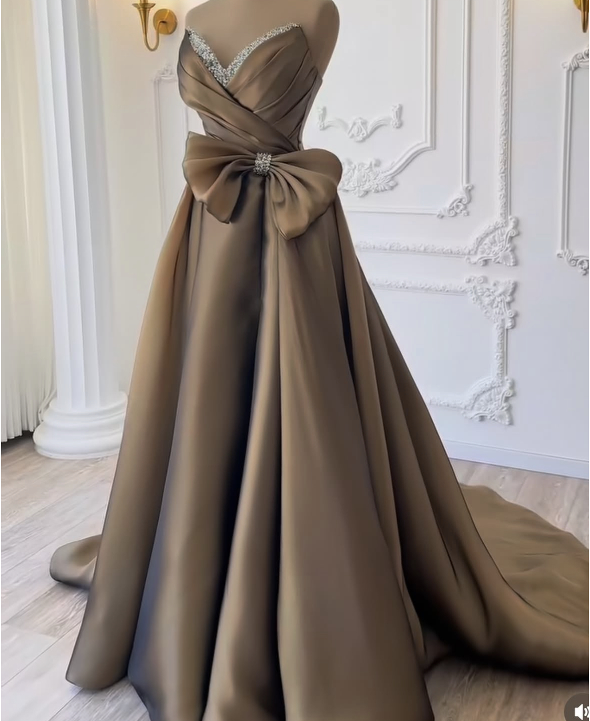 Elegant Chocolate Evening Dresses With Bow Front Beaded Satin A line Formal Occasion Dress Sleeveless Sweetheart Long Prom Gown For Women 2025
