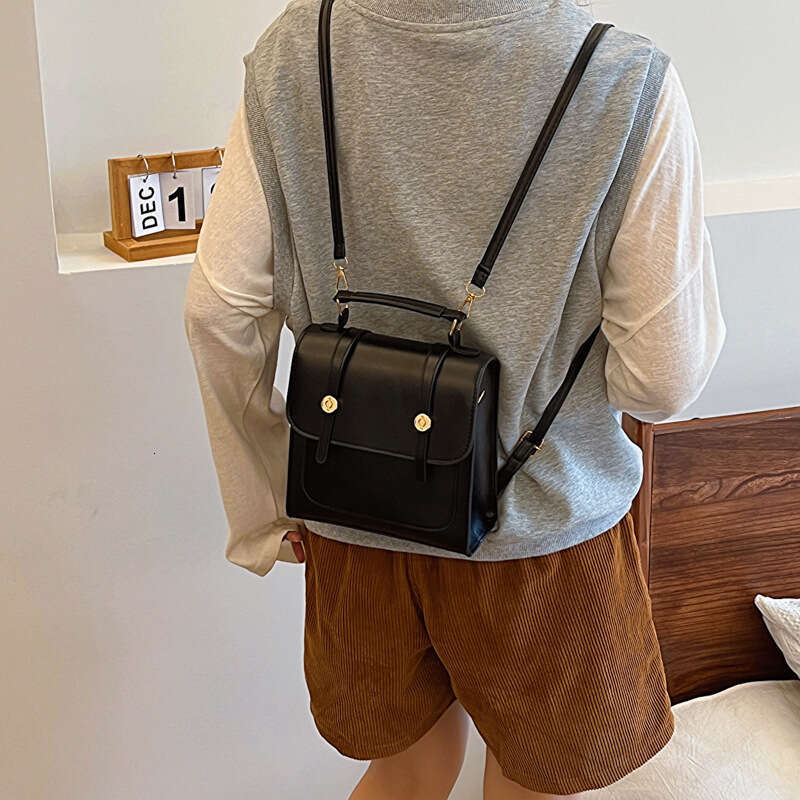 Large Capacity Fashionable Temperament Backpack Autumn New Style Western-Style Casual Women's Simple Bag Trend