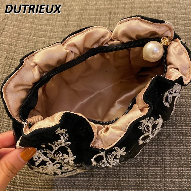 Korean lace embroidery portable handheld womens makeup bag makeup cleaning organizer carry womens travel storage bag with you 241212