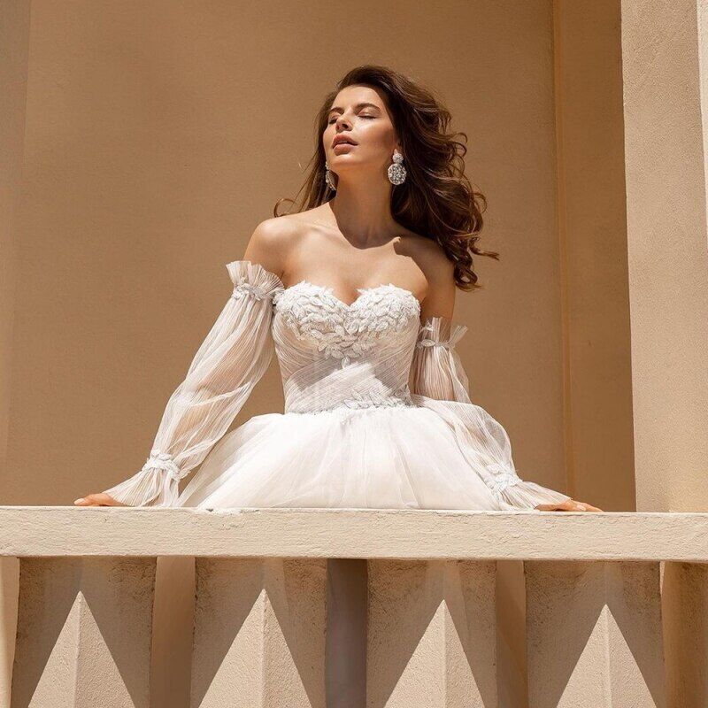 Newest A Line Wedding Dresses Lace Applique Detachable Puffy Long Sleeve Backless Sweep Train Beach Bridal Gowns Plus Size Illusion Boho robe de marie