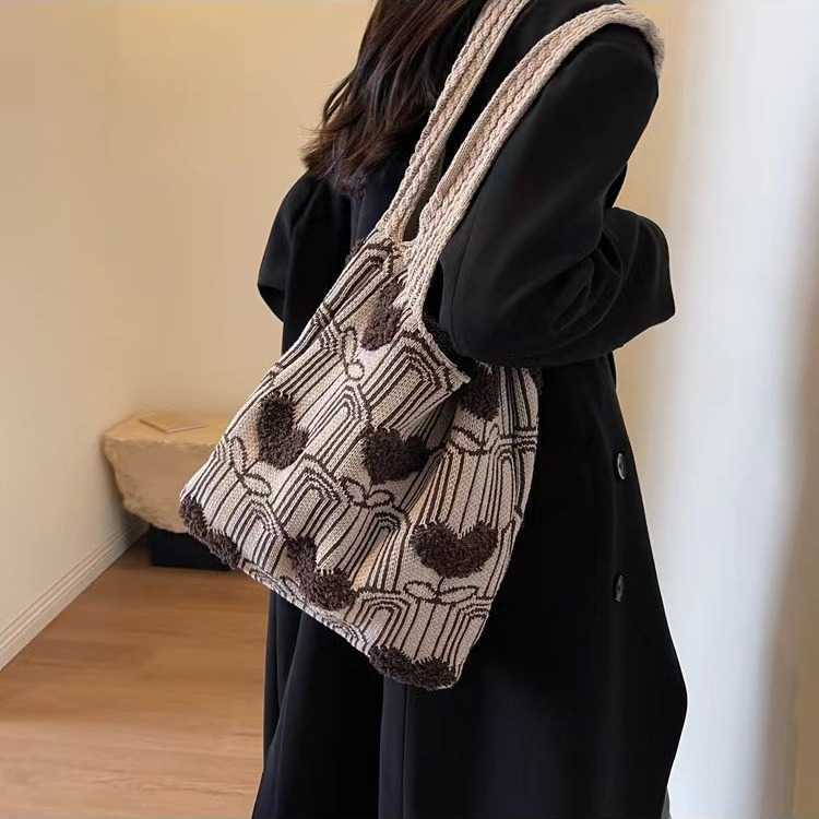 Fashion Love Knitted Womens Bag Large Capacity Versatile Handheld Shoulder Bag Texture Knitted Tote Bag Bucket Bag Cloth Bag