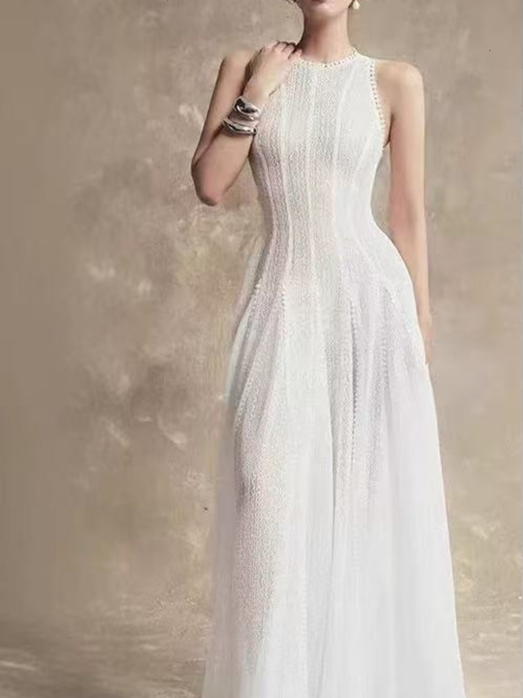 Vintage Sleeveless Dress Temperament Chic O Neck Lace Waist Cinching Elegant Women's Dresses 2025 New Spring Summer 23C2956
