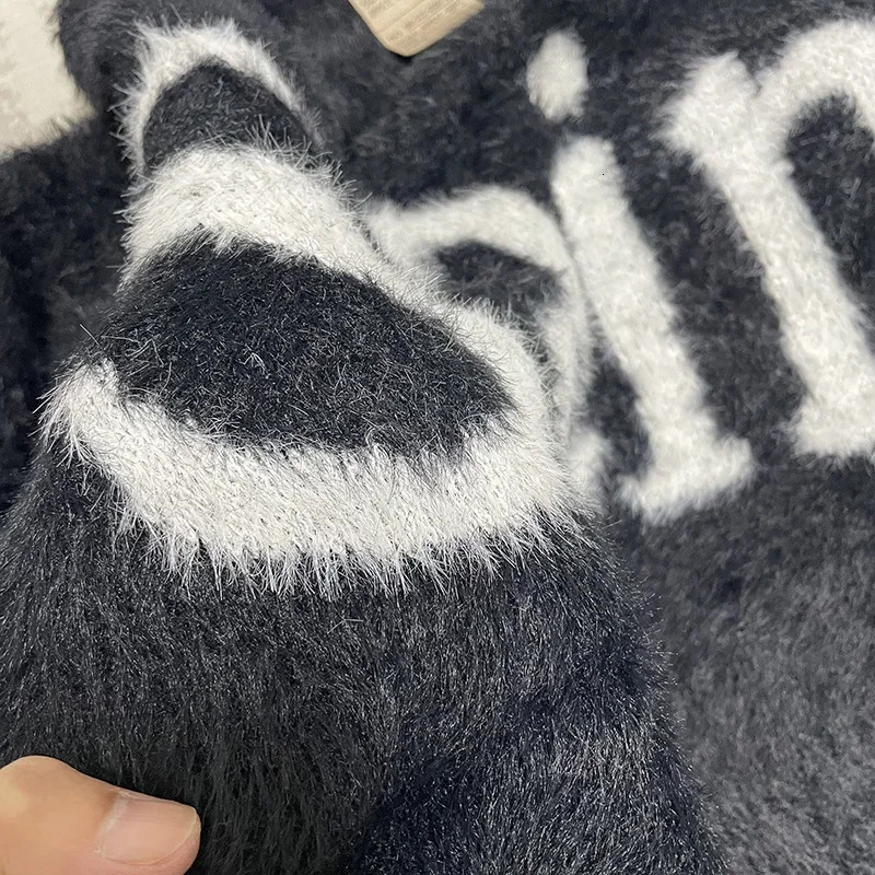 Classic Letter Jacquard Saint Sweater Men Women Couple Casual Black Knitted Sweatshirts High Quality Crewneck Pullovers 241216