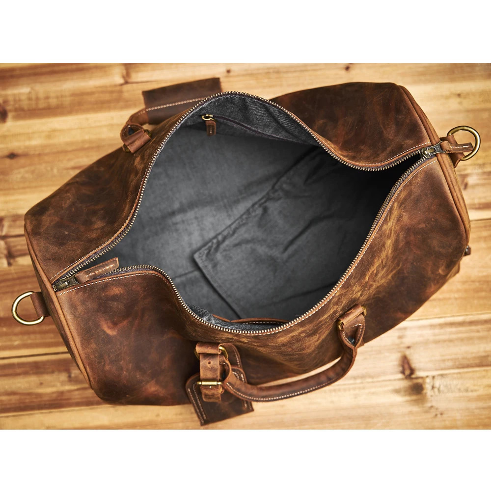 Geunine leather travel bag retro mens handbag large capacity single shoulder messenger bag Boston 17 inch laptop bag 241212