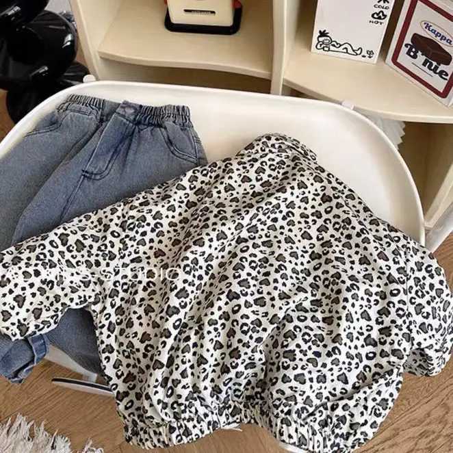 Childrens Autumn New Coat Double sided Leopard Print Jacket for Boys and Girls Loose Top Childrens Clothing FashionXJ241214