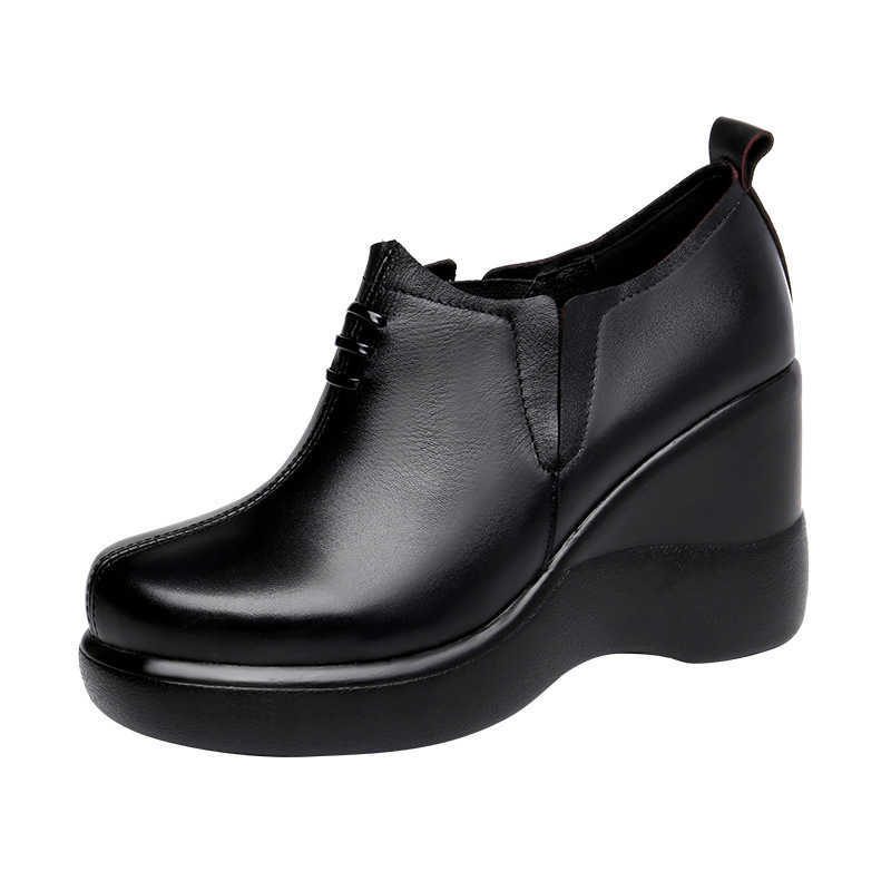 Sponge cake women's shoes with velvet thick sole, waterproof platform deep mouth slope, simple and fashionable matching shoes, high-heeled leathe