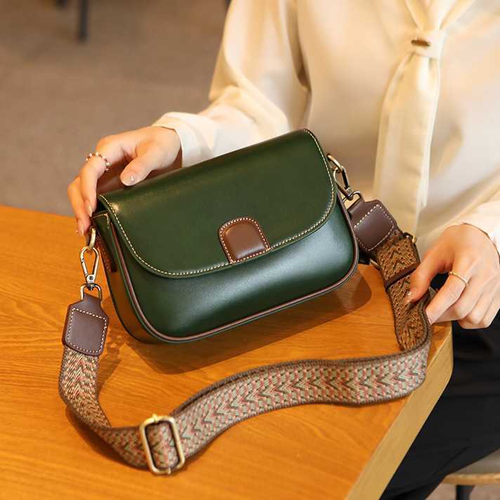 Fashionable Leather Women's Bag Head Layer Vegetable tanned Cowhide Shoulder Bag Contrasting Color Temperament Hand Crossbody Small Square Bag 24