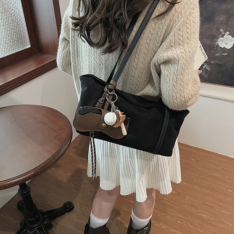 New Retro Matte Suede Handbag New Large Capacity Commuter Designed Multi functional Shoulder Bag Trendy Handbag bag