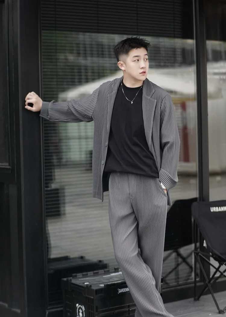 Miyake Pleated Men Blazer Plisse Jacket Casual Simple Blazers Single Breasted Suit Japanese Stretch Fabric Coat W241216