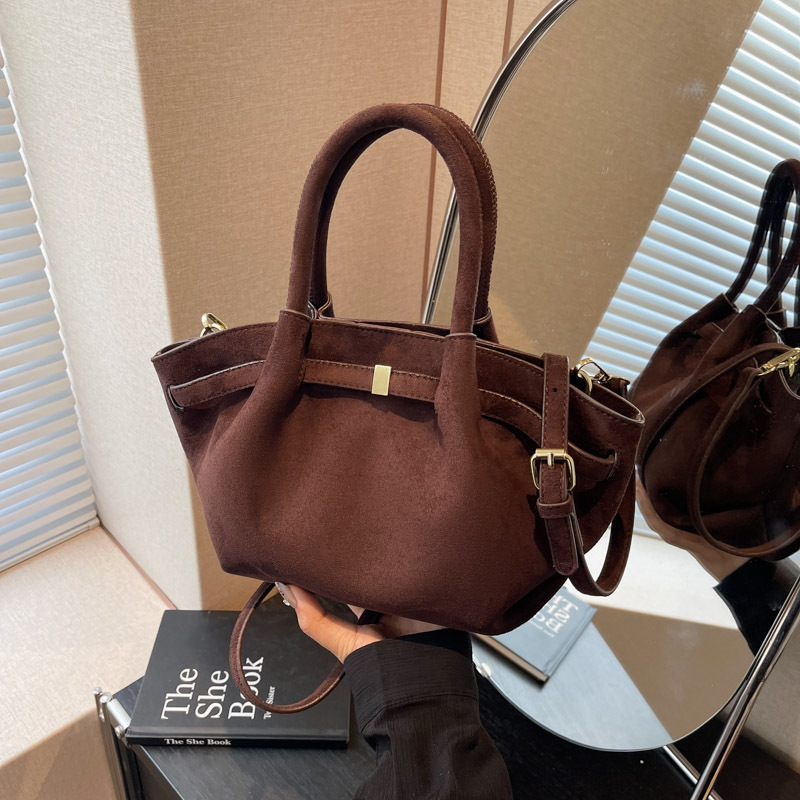 Free Shipping Women Shoulder Retro Matte Large Capacity Fashion Handheld Tote Crossbody Bag Versatile Triple Black Brown Coffee Greendesigner Bag Luxu