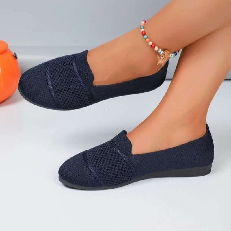 Womens apartment shoes spring summer light fashion Loafers comfortable breathable mesh sports shoes womens lightweight shoes 241213