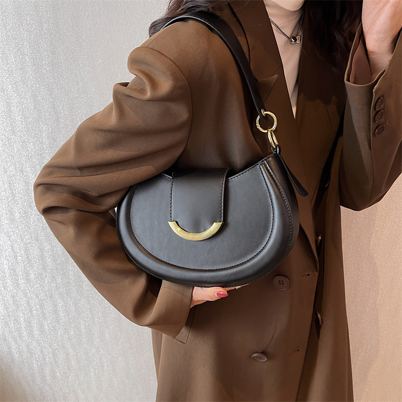Women Shoulder Bag Fashion Korean Version Niche Simple Hand-held Bag Versatile Commuting Triple Black White Coffee Khaki Red Free shipping
