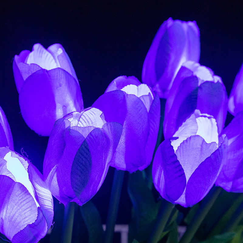Realistic LED Tulips Lawn Lights for Garden Pathways and Street Lighting