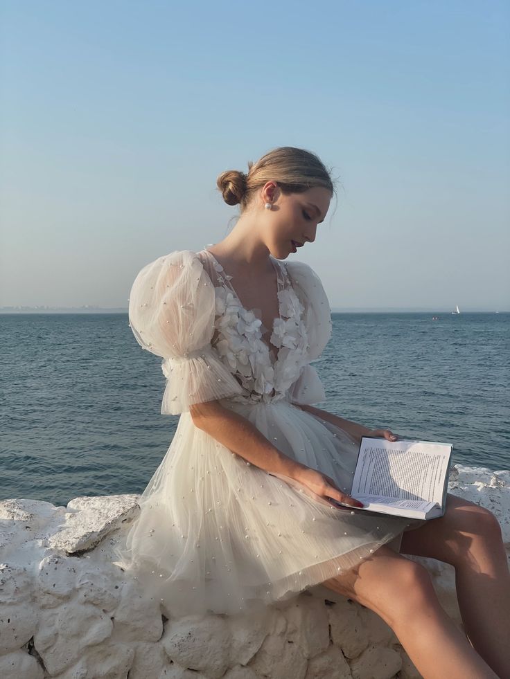 Modest Beaded Neck Wedding Dresses Mermaid Sleeve Bridal Gown Pleat Button Back Satin vestido de novia 03