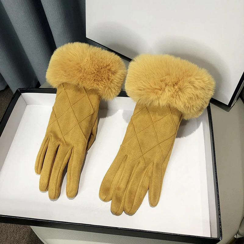 Womens winter suede warm touch screen plain weave gloves are fashionable and elegant Fur wrists soft driven Thin wool windproof 241212