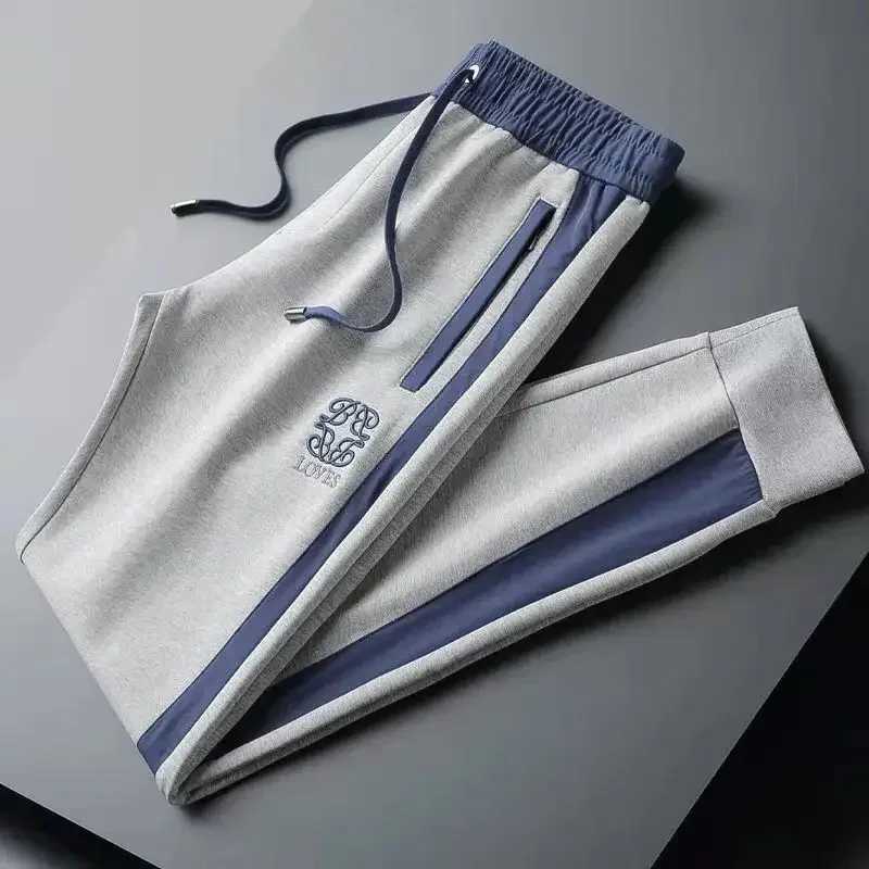 Mens winter clothing 2022 cashmere brushed fashion luxury training track suit bottom sports pants sports pants mens sports pants X241216