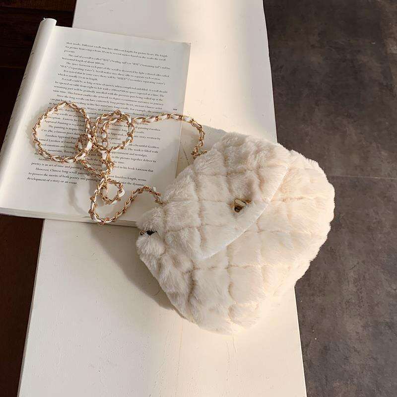 Autumn And Winter Styles Of Woolen Small Bags For Women, New Trendy Korean Version, Versatile Crossbody Bag, Fashionable Dia Grid Chain Bag