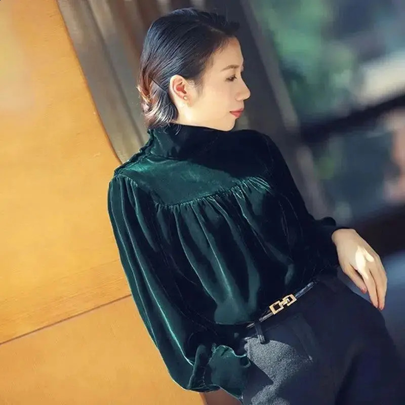 Elegant Turtleneck Blouses for Women Autumn Velvet Stylish Mature Ladies Vintage Folds All-match Long Sleeve Daily Leisure Basic 241213