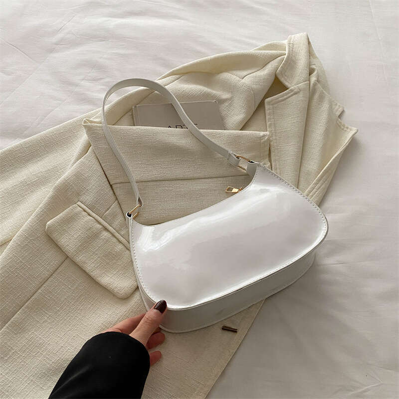 This Year's Popular Fashion Korean Version Single Shoulder For Women's Spring New Versatile Ins Solid Color Gentle Small Square Bag