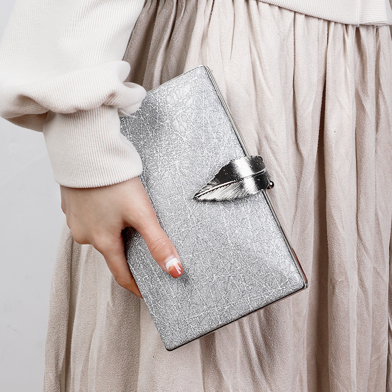 New Women s High Quality Designer Wedding Wallet and Handbag Leaf Shaped Hassp Mobile Horizontal Bag New Collection bag