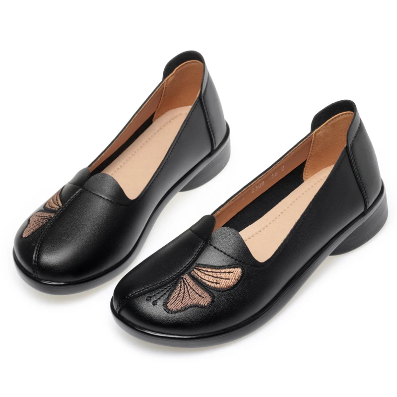 AIYUQI Women Flat Shoes Genuine Leather Spring Casual Shoes Women Slip-on Middle-aged Non-slip Mom Shoes Female