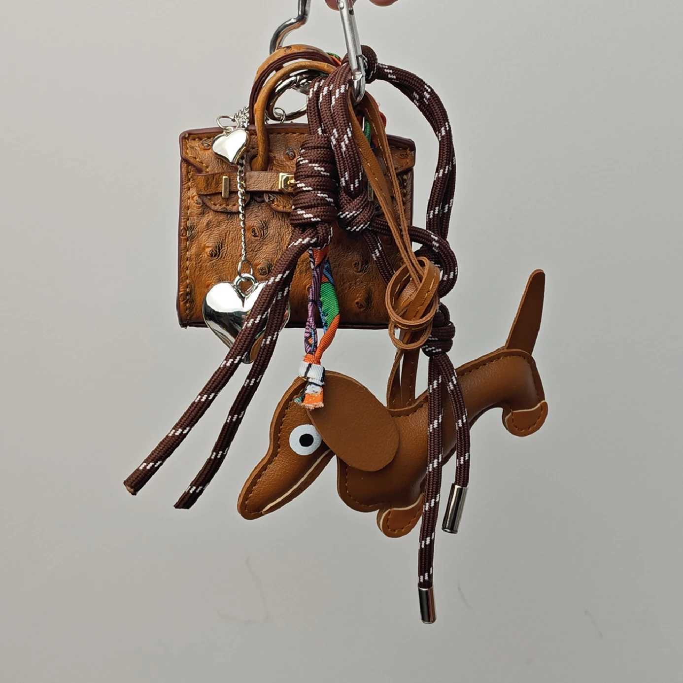 25 new types of super complex bag pendants Versatile bag pendants three best matching hanging ropes and fashionable key pendants Y241216