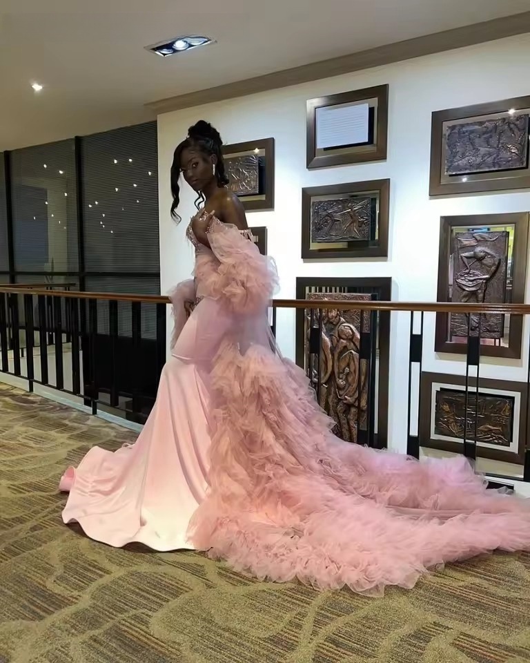 Customized Pink Long Prom For Black Girls 2025 Beaded Crystal Mermaid Birthday Party Dress Evening Gown Cape