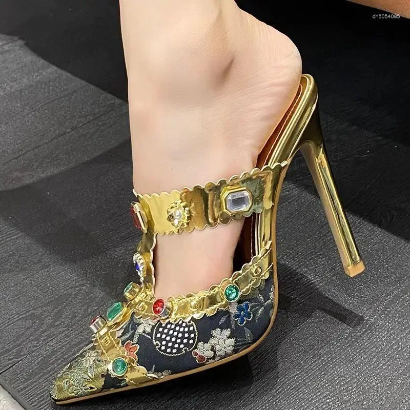 Slippers Women Summer Slides Shoes Jelly Flip ps Low Fashion Pantofle Pointed Toe Glitter 2024 Soft Rubber Fabric PU S