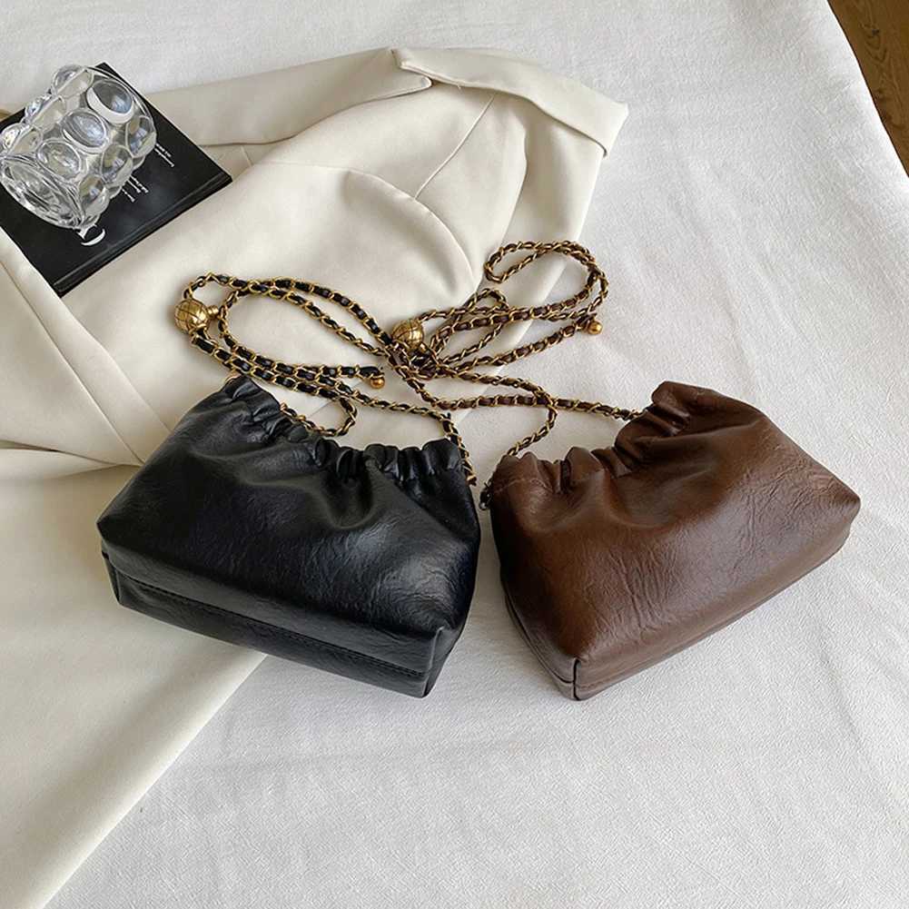 Womens chain shoulder bag PU leather cross body casual messenger bag Womens chain shoulder bag Y250319