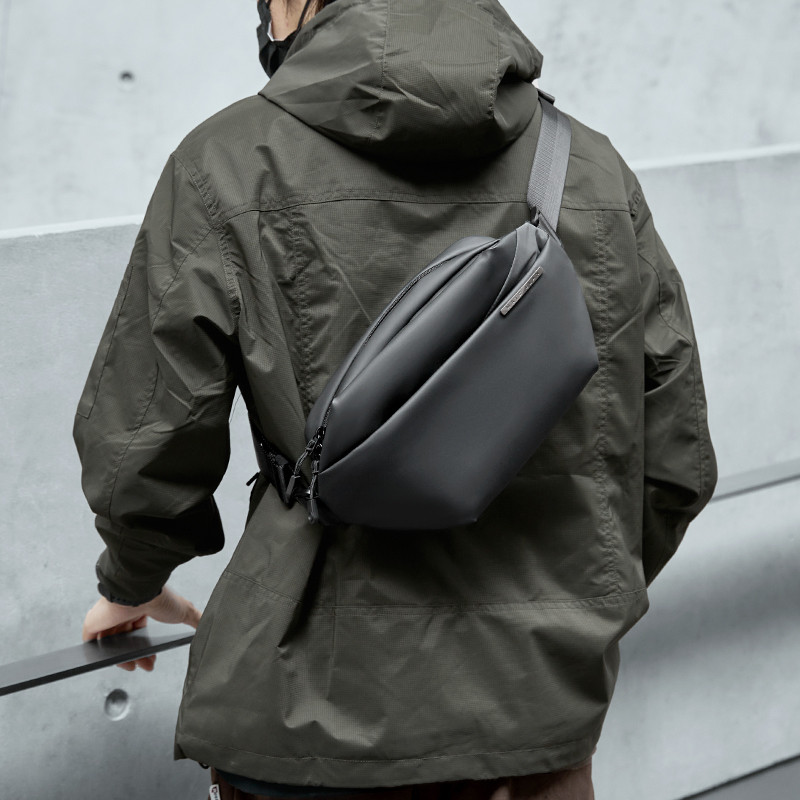 Men Waterproof Fanny With Magnetic Snap Trendy Shoulder Bag For Traveg Sporting Fit