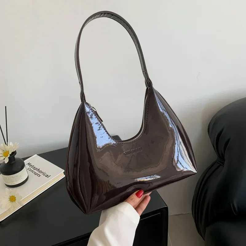 Trendy Designer Solid Shoulder Bags for Women Handbags and Purses 2024 New Fashion Patent Leather Underarm Ladies s Y250603