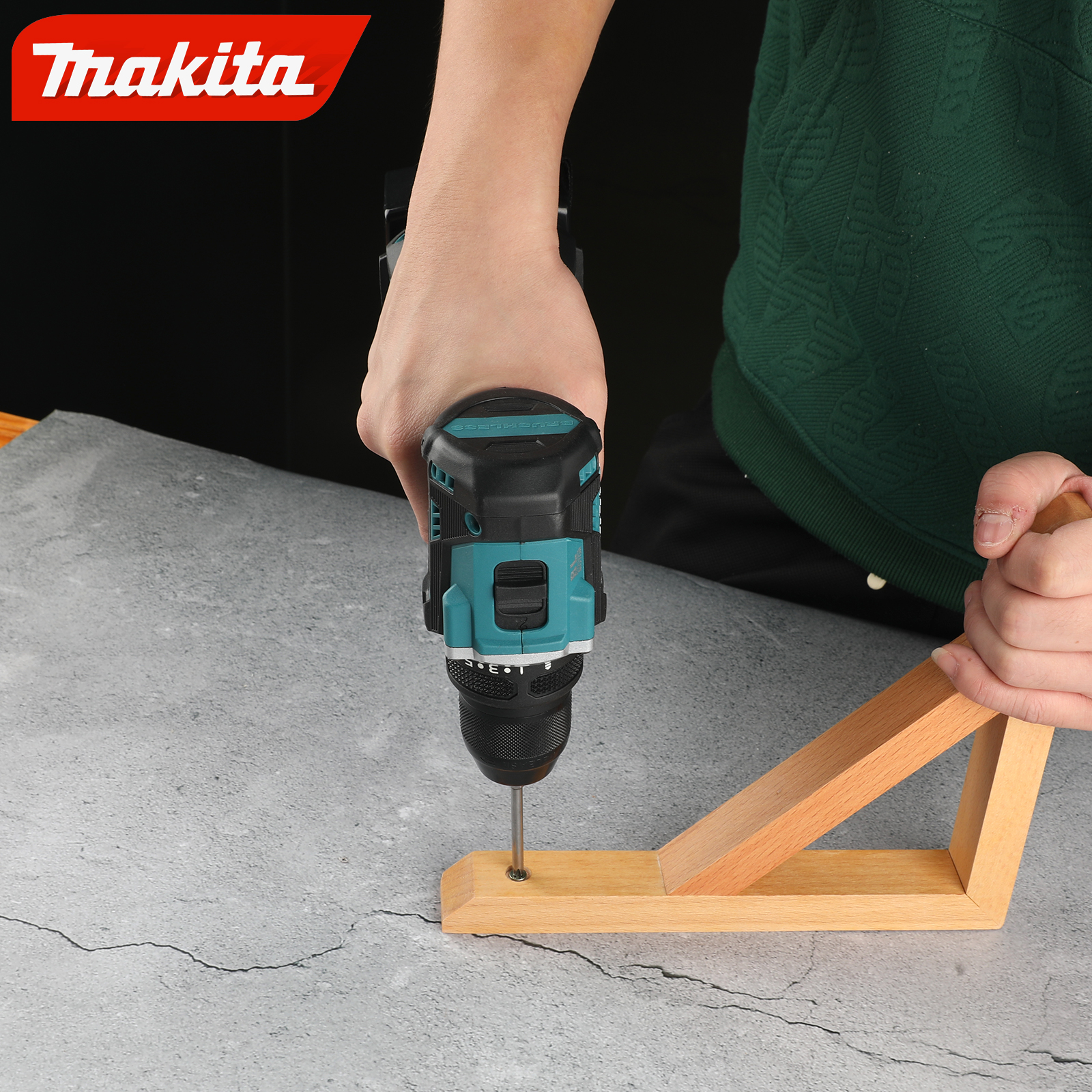 Makita DDF487 10mm Drill Driver Set with High-Capacity 18V Lithium-Ion Battery