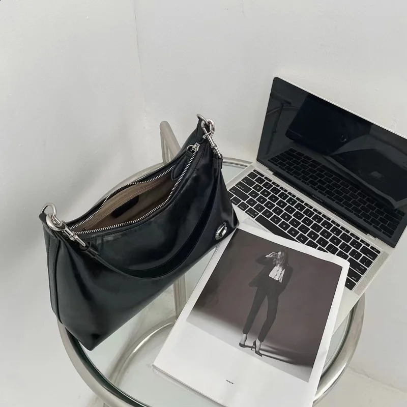 fully matched red glossy oil wax cowhide lower arm shoulder bag high-quality daily womens handbag silver 241213