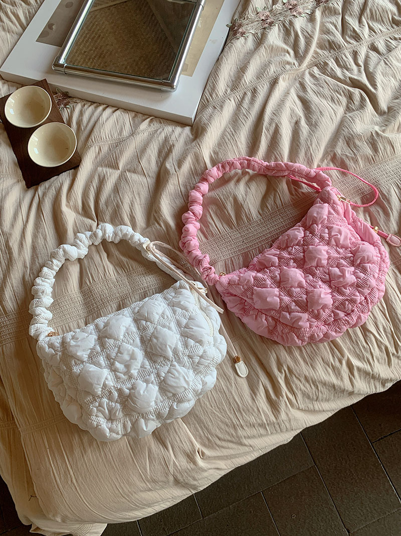 2025 New Fashion Designer Bag Women s Trendy Single Shoulder Underarm Handheld Storage Bag Casual Crossbody Bag Yunduobao