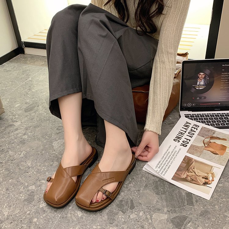 Women Fashion Slippers French Style Flat Bottom Retro Closed Toe Casual Beach Sandals Fashion Triple Black Beige Brown Free shipping