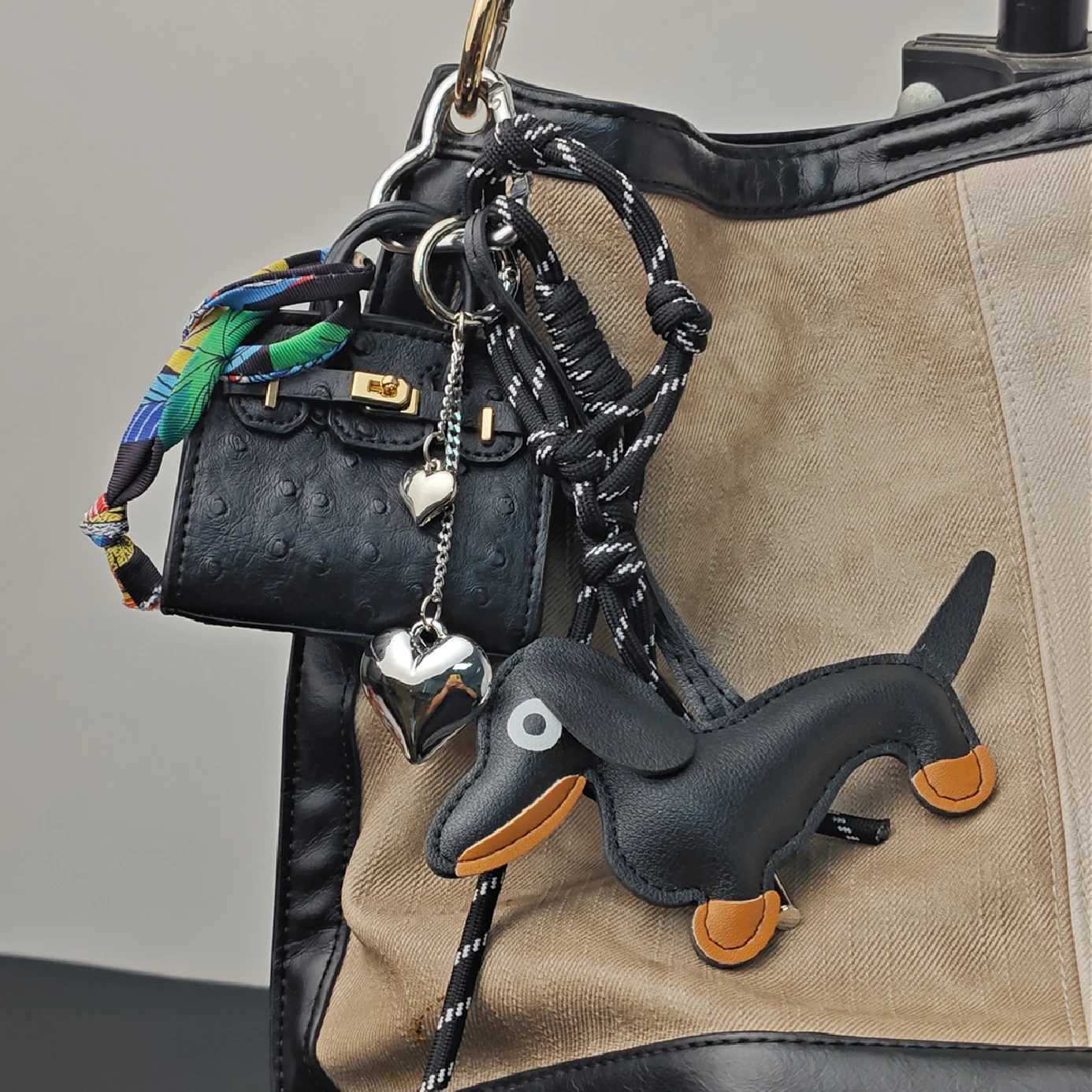 25 new types of super complex bag pendants Versatile bag pendants three best matching hanging ropes and fashionable key pendants Y241216