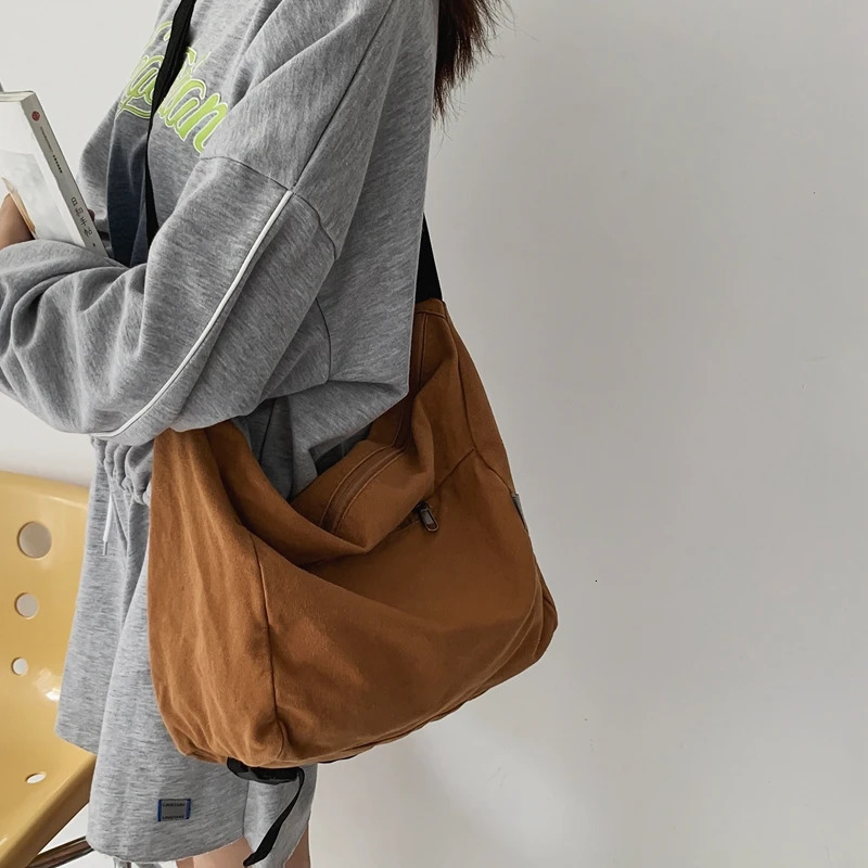 Leisure Canvas Shoulder Bag For Women Simple Solid Color Large Capacity Crossbody Tote Female College Student Travel Bookbag 241213