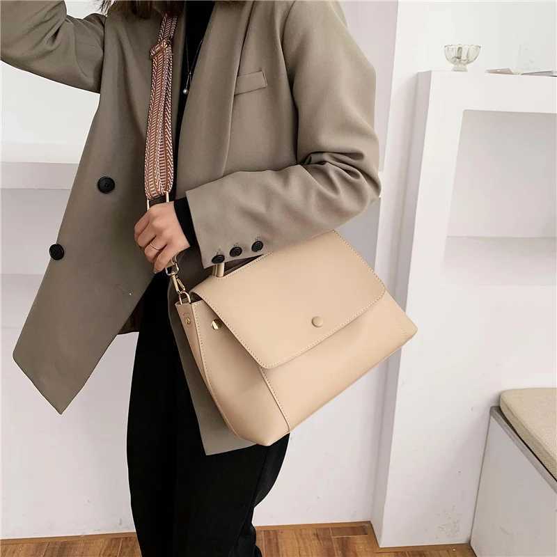 Top Quality Brand High Quality New Style Free Delivery Designer Bag Women's Messenger Handbags - Casual Leather Designer Style Shoulder Bag