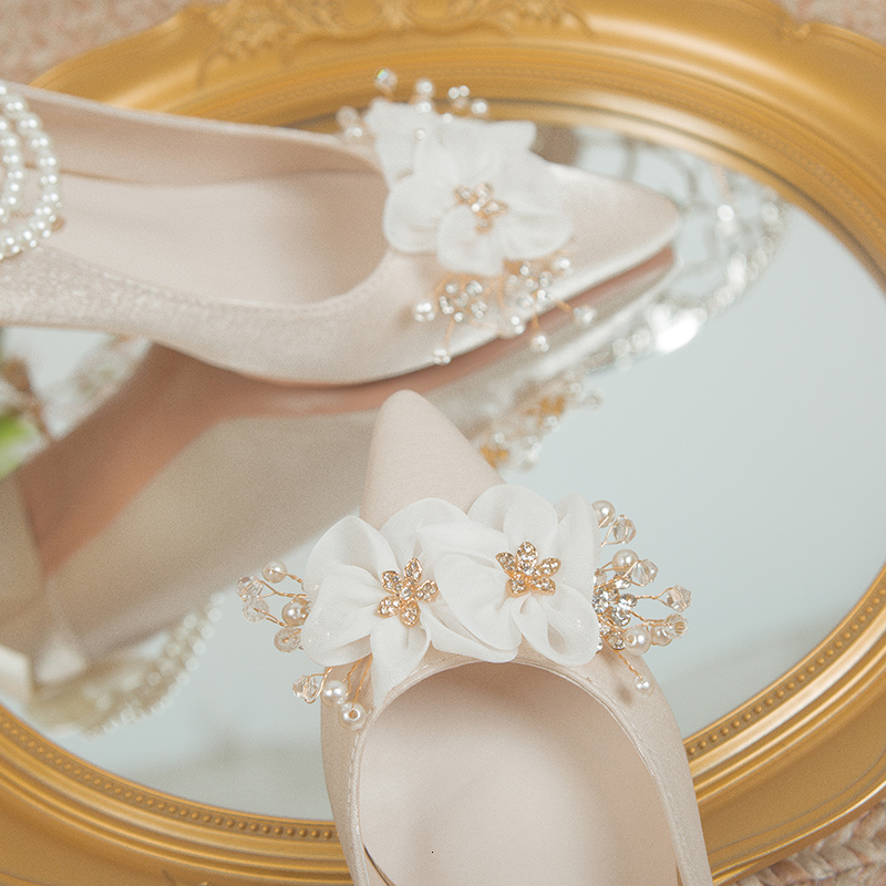 Elegant Wers High Heels Pumps Women 2024 New Pearl Ankle Strap Wedding Woman String Bead Small Square Heel Bridal Shoes