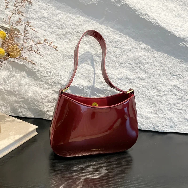 Advanced Retro Niche Trendy Underarm Bag Fashionable and Versatile Commuting Shoulder Bag Purses and Handbags Bolsos De Moda 241216