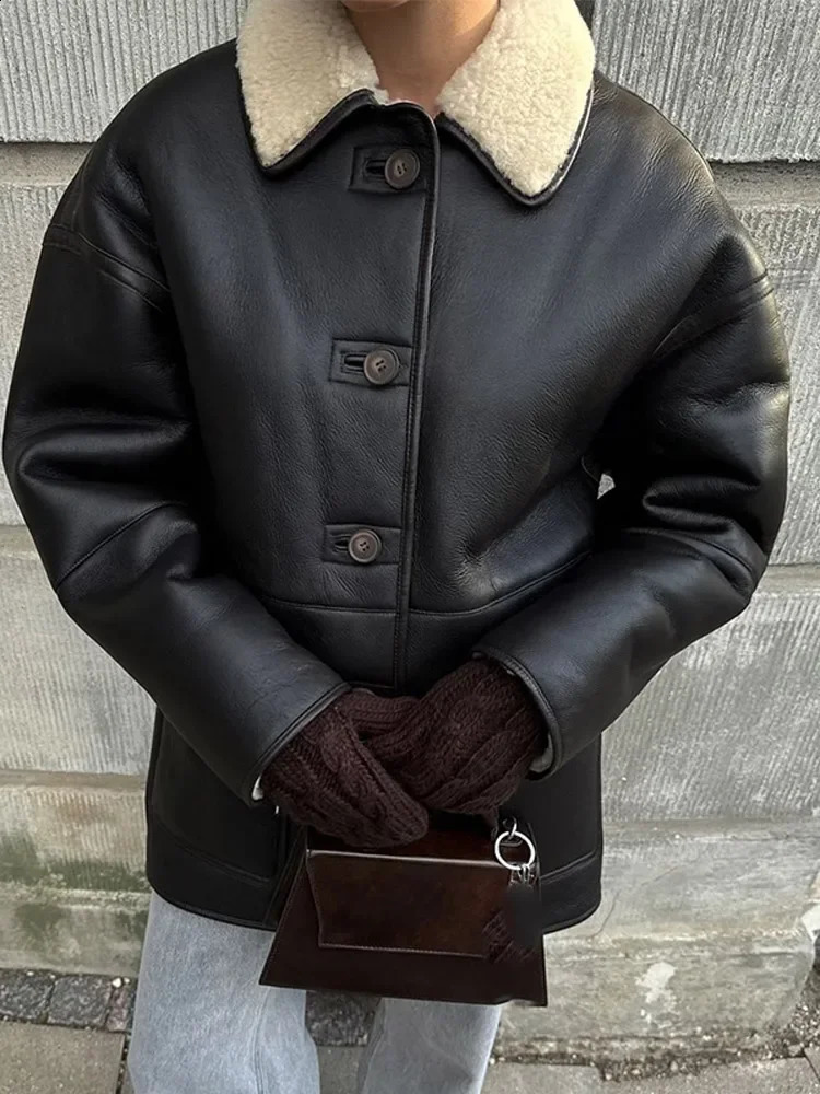 fashion Black White Patchwork Fur Splicing Leather Coats Women vintage Oversize Thicken Warm Jackets Lady Winter Streetwear 241217