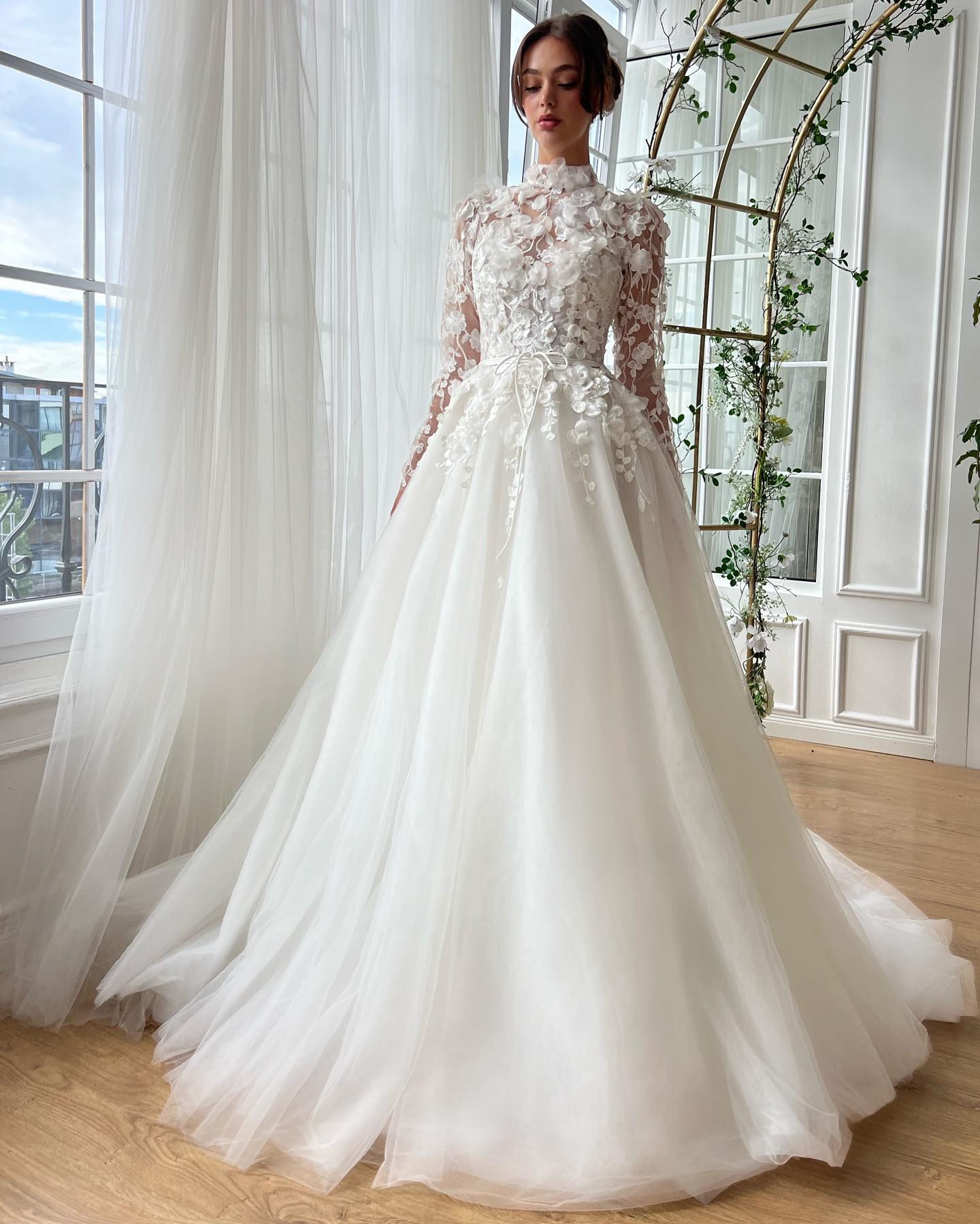 Beaded Stunning Wedding Dresses With Long Sleeves Appliqued Bridal Gowns A E High Necke Tulle Vestido De Novia