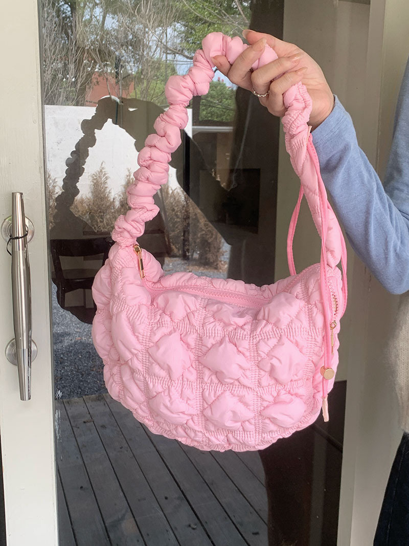 2025 New Fashion Designer Bag Women s Trendy Single Shoulder Underarm Handheld Storage Bag Casual Crossbody Bag Yunduobao