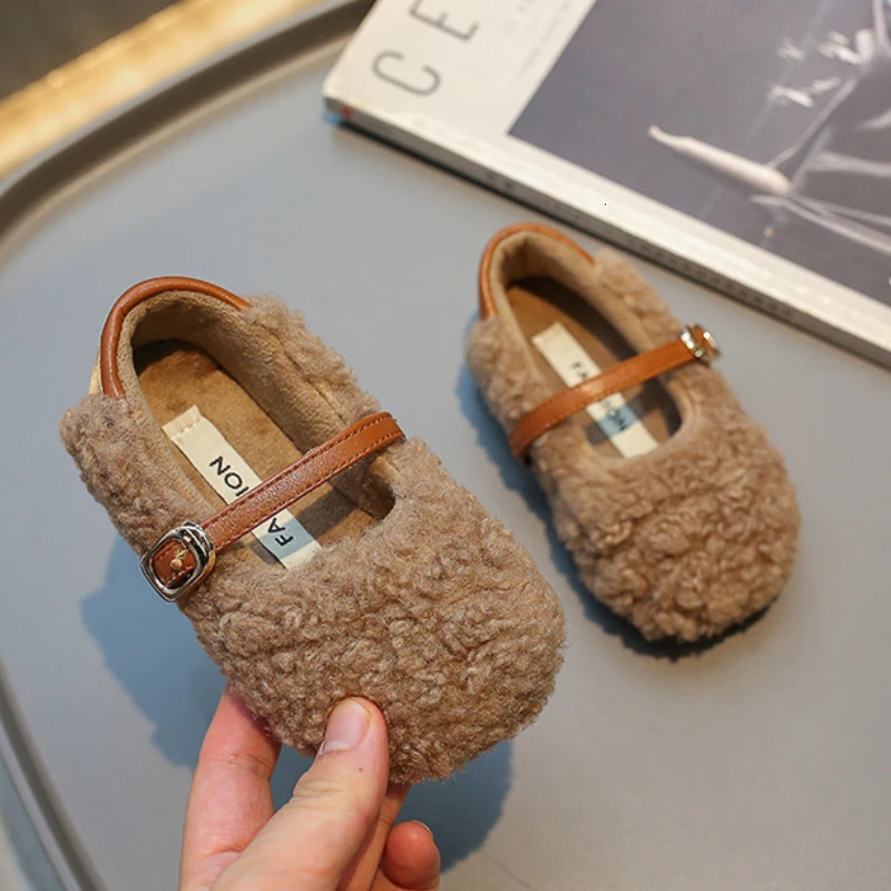 Autumn Fashion Girls Shoes Warm Plush Comfortable Soft Bottom Childrens Sports Shoes Simple and Elegant Casual Shoes Princess Daily Cotton Shoes 24121